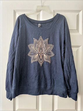 Instant Message Lotus Graphic Sweatshirt in Blue Size XL